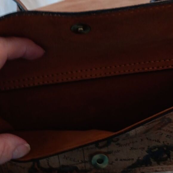 Patricia Nash  - Picture 9 of 11